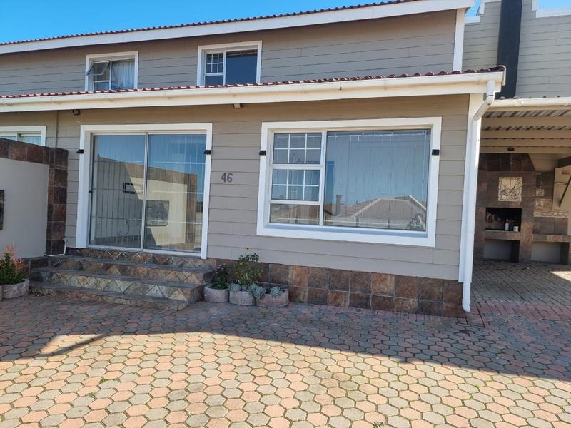 2 Bedroom Property for Sale in Hartenbos Central Western Cape